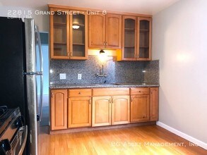 22815 Grand St-Unit -Unit 8 in Hayward, CA - Building Photo - Building Photo