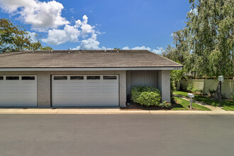 1243 Clippers Cir in Westlake Village, CA - Building Photo - Building Photo