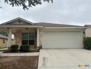 663 Tom Kemp Dr in New Braunfels, TX - Building Photo - Building Photo