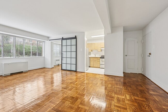 Park Ellison in Washington, DC - Building Photo - Building Photo