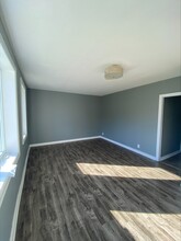 1030 Riverside Dr in Bathurst, NB - Building Photo - Building Photo