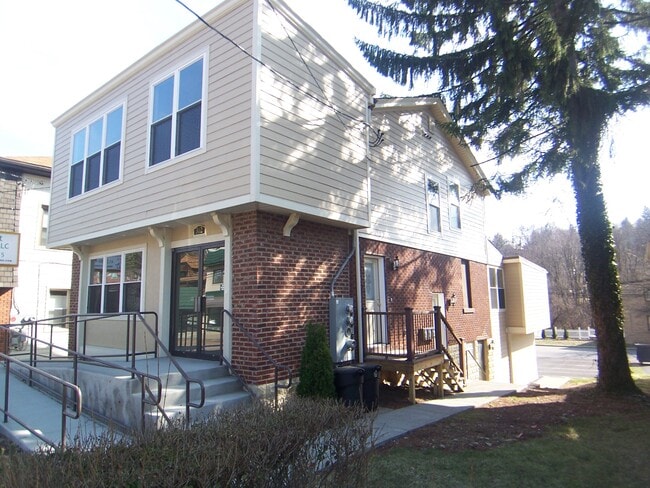 302 Castle Shannon Blvd, Unit #2, Unit #2