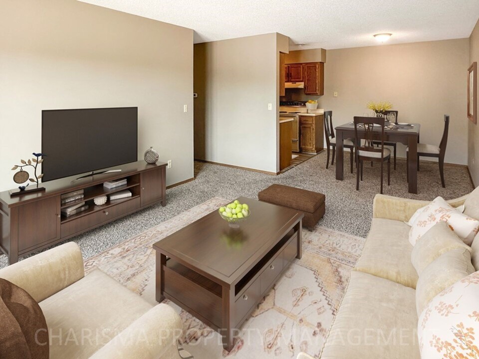 809 W 10th St in Sioux Falls, SD - Building Photo
