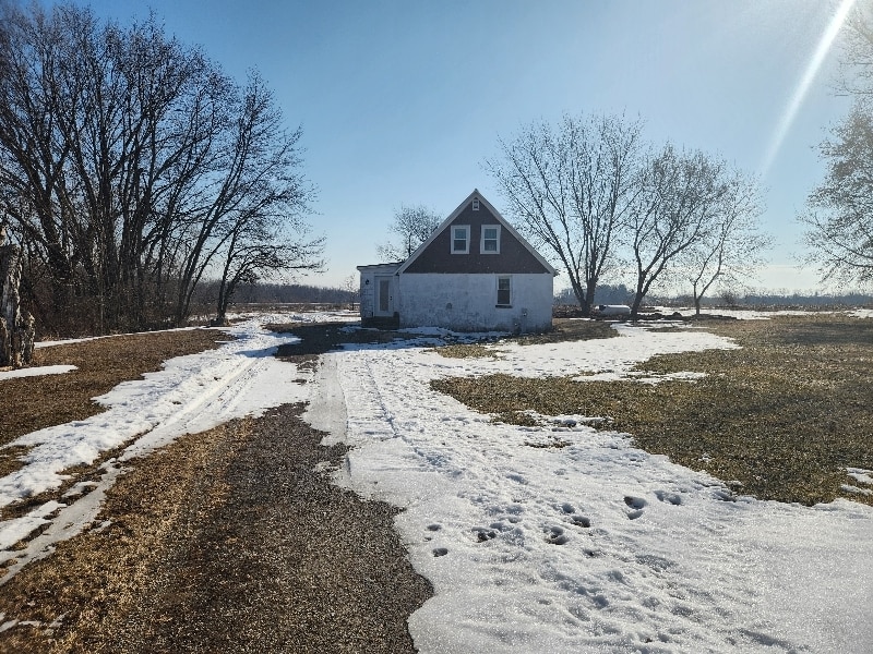 W5725 Ralph Rd in Fort Atkinson, WI - Building Photo