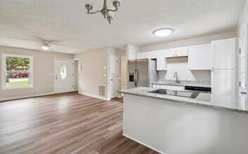 103 Peake Ln in Summerville, SC - Building Photo - Building Photo