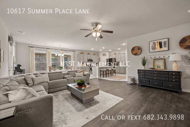 10617 Summer Pl Ln in Fort Worth, TX - Building Photo - Building Photo