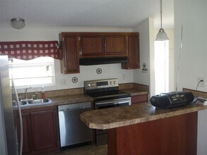 5100 Tanglewood Dr in Burleson, TX - Foto de edificio - Building Photo