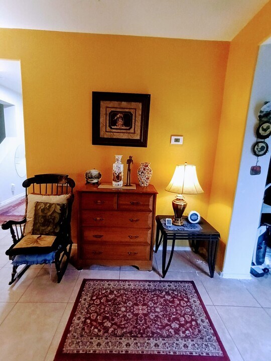 2348 N 84th Dr in Phoenix, AZ - Building Photo