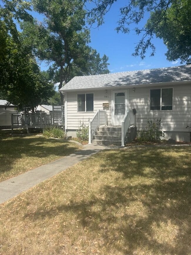 property at 701 Howard Ave