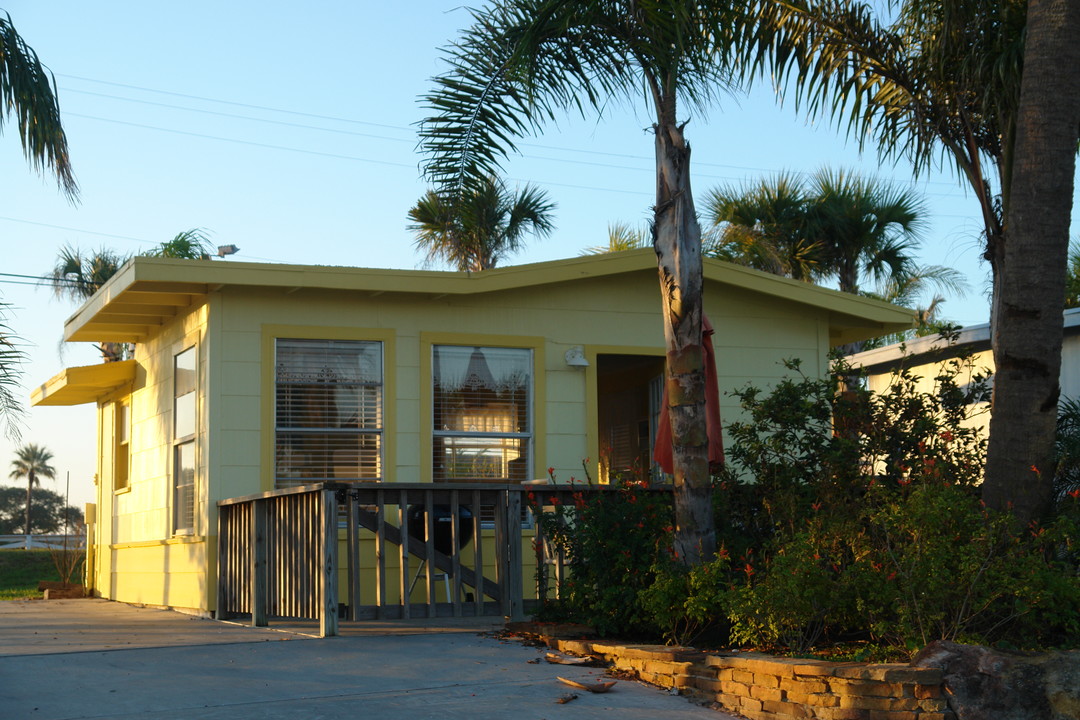 Little Bay Club in Rockport, TX - Building Photo