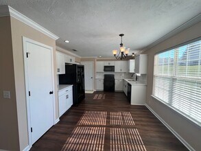 1303 Lyndsey Ridge Dr in La Vergne, TN - Building Photo - Building Photo