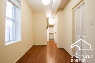 3036 N Seminary Ave, Unit 4 in Chicago, IL - Building Photo - Building Photo