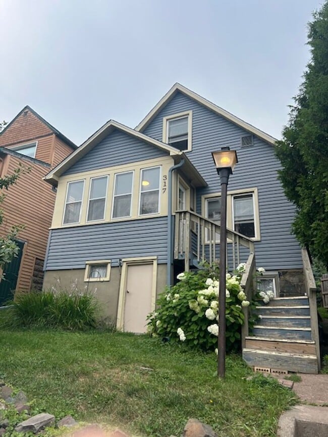 property at 317 E Ninth St