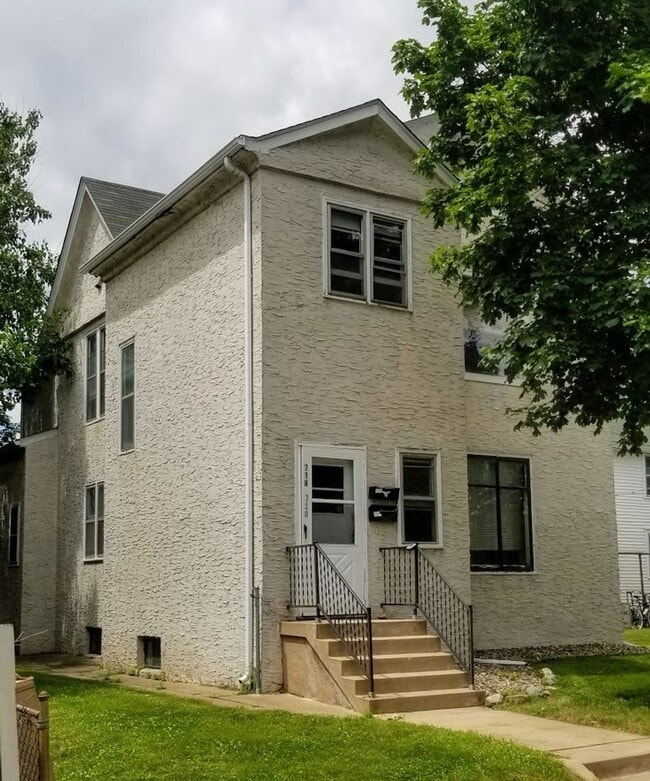 property at 718 6th St NE