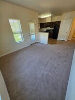 1427 Center Point Rd NE in Cedar Rapids, IA - Building Photo