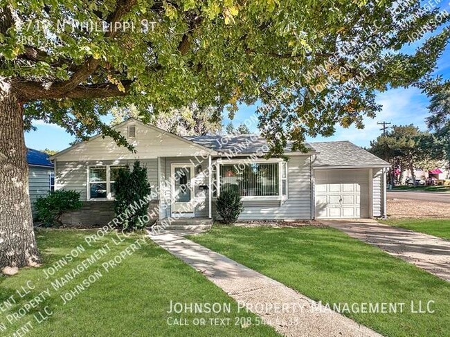 property at 1712 N Phillippi St