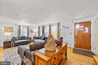 22 James Pl in Hamilton Township, NJ - Building Photo - Building Photo