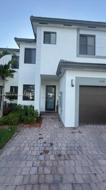 13648 SW 157th Ct in Miami, FL - Building Photo - Building Photo