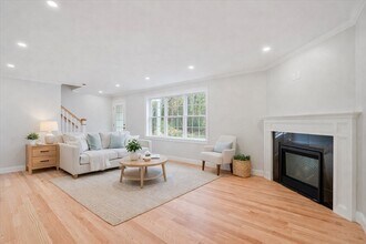 513 Mendon Rd in Attleboro, MA - Building Photo - Building Photo