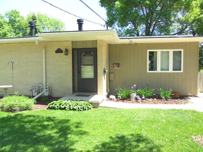 1615 Reetz Rd, Unit 1703