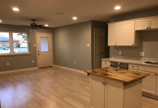 4902 Tristian Ave in Baker, LA - Building Photo - Building Photo