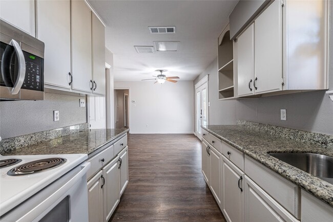 property at 502 Bellmar Ln