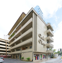 Park Plaza in Honolulu, HI - Foto de edificio - Building Photo