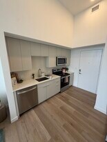 2128 Taylor St, Unit A3 in Hollywood, FL - Building Photo