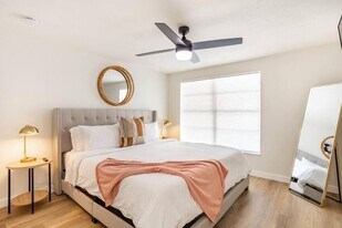 8552 Briar Grove Cir in Tampa, FL - Building Photo