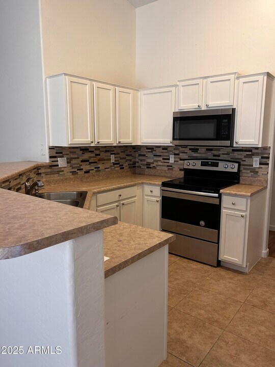 381 S 229th Dr in Buckeye, AZ - Building Photo