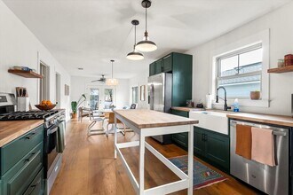 3007 E 18th St in Austin, TX - Building Photo - Building Photo