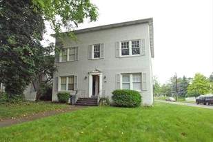 224-226 Ardmore Dr Apartments