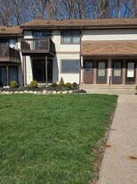 2007A Stonegate Ln in Stanhope, NJ - Building Photo