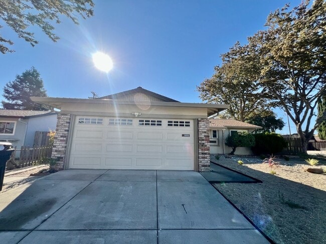 property at 2459 Gulf Dr