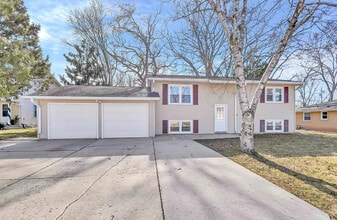 414 N Saint Bernard Dr, Unit 414 N. Saint Bernard Dr. in De Pere, WI - Building Photo - Building Photo