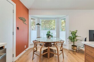 9700 Sugar Hill Dr in Austin, TX - Building Photo - Building Photo