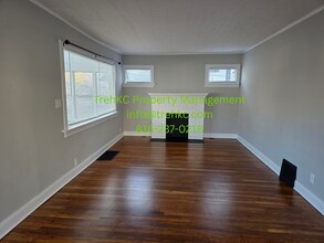 5112 Olive St in Kansas City, MO - Foto de edificio - Building Photo