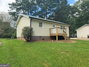 351 Browns Rd in Winder, GA - Building Photo - Building Photo