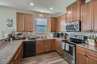 10312 Roadrunner Ridge in San Antonio, TX - Building Photo - Building Photo