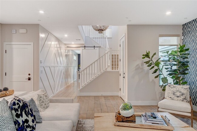 property at 3209 Vittoria Ave