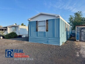 13 N Main St in Veyo, UT - Building Photo - Building Photo