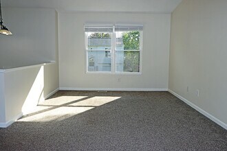 7701 Flynnway Dr in Columbus, OH - Building Photo - Building Photo