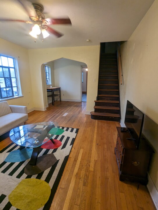 703 Transverse Ave in Mount Oliver, PA - Building Photo