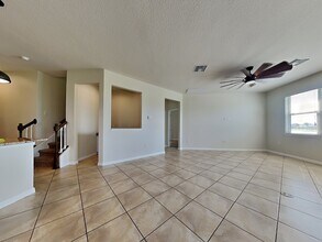 8214 Olive Brook Dr in Wesley Chapel, FL - Building Photo - Building Photo