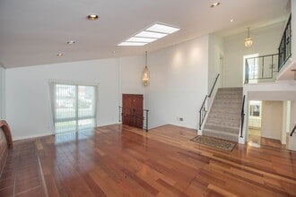 19201 Sherborne Ln in Huntington Beach, CA - Building Photo - Building Photo