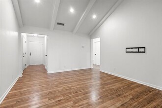 11704 Natrona Dr in Austin, TX - Building Photo - Building Photo