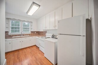 3800 Thornwood Rd in Columbia, SC - Building Photo - Building Photo