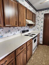 415 Shangri La Cir in Edgewater, FL - Foto de edificio - Building Photo