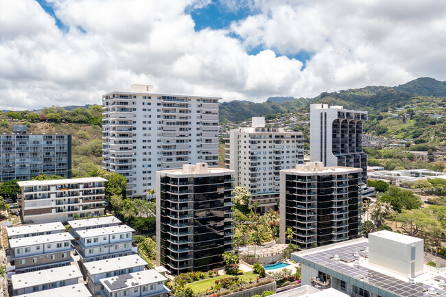 1001 Wilder Ave in Honolulu, HI - Building Photo - Building Photo