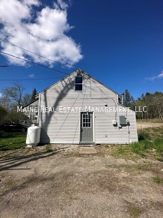 171 Riverside Dr in Eddington, ME - Building Photo